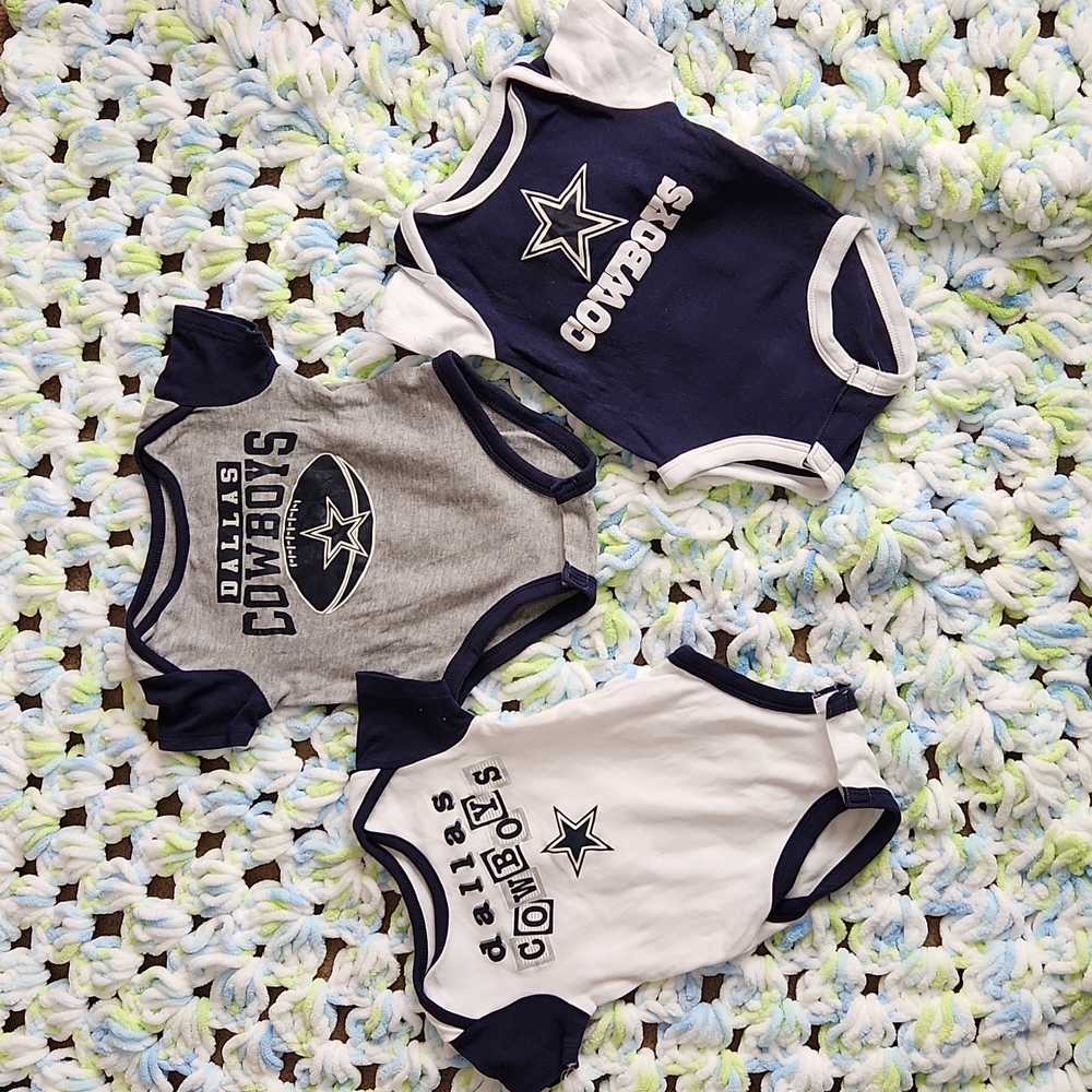 Dallas Cowboys 3-6 mos onesies